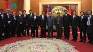 បន្តសកម្មភាពរបស់នាយករដ្ឋមន្ត្រីកម្ពុជានៅវៀតណាម